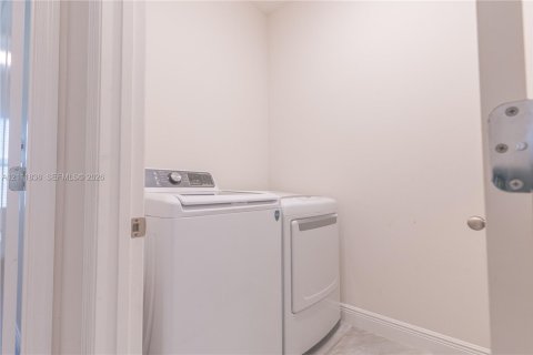 Villa ou maison à vendre à Port St. Lucie, Floride: 4 chambres, 225.2 m2 № 2429879 - photo 27
