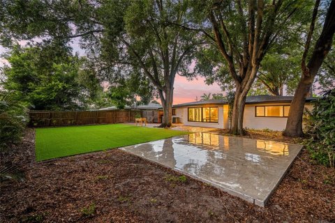 Casa en venta en Sarasota, Florida, 2 dormitorios, 125.33 m2 № 2349427 - foto 27