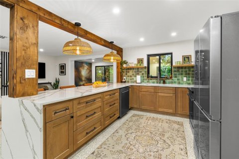 Casa en venta en Sarasota, Florida, 2 dormitorios, 125.33 m2 № 2349427 - foto 3