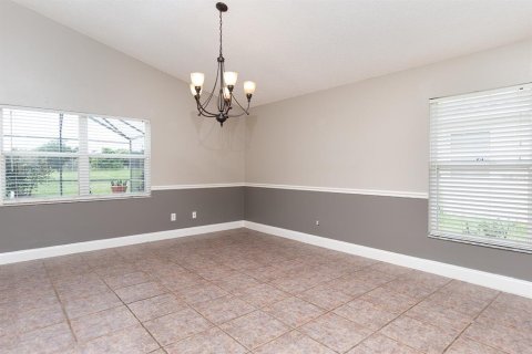 House in Apopka, Florida 3 bedrooms, 155.43 sq.m. № 1822906 - photo 10