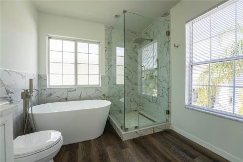 House in Land O' Lakes, Florida 5 bedrooms, 246.84 sq.m. № 1899011 - photo 21