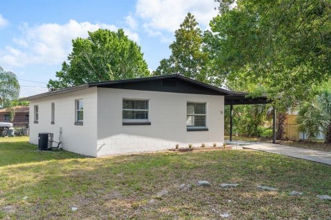 House in Orlando, Florida 2 bedrooms, 84.08 sq.m. № 1658431 - photo 2
