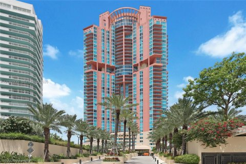 Condo in Miami Beach, Florida, 2 bedrooms № 2382858 - photo 19