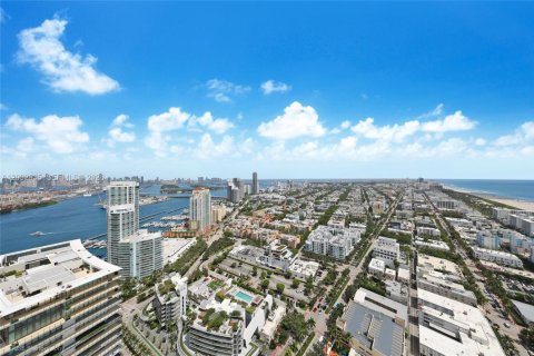 Condo in Miami Beach, Florida, 2 bedrooms № 2382858 - photo 21