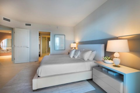 Condo in Miami Beach, Florida, 2 bedrooms № 2382858 - photo 11