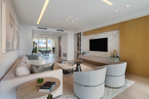 Condo in Miami Beach, Florida, 2 bedrooms № 2382858 - photo 3