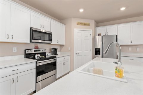 House in Punta Gorda, Florida 4 bedrooms, 171.5 sq.m. № 1527090 - photo 16