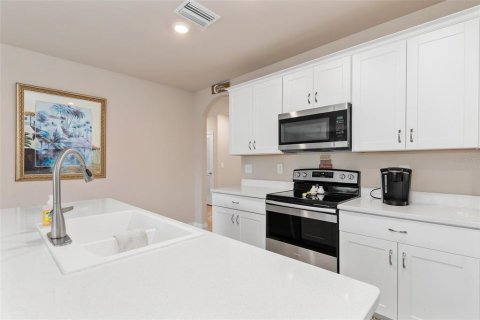 House in Punta Gorda, Florida 4 bedrooms, 171.5 sq.m. № 1527090 - photo 17