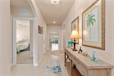 House in Punta Gorda, Florida 4 bedrooms, 171.5 sq.m. № 1527090 - photo 6