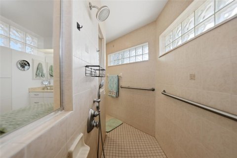 House in Punta Gorda, Florida 3 bedrooms, 182.09 sq.m. № 2102898 - photo 12