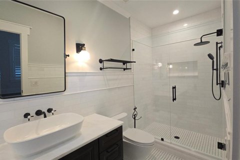 House in Saint Petersburg, Florida 5 bedrooms, 361.67 sq.m. № 1791617 - photo 30
