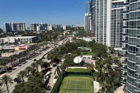 Copropriété à vendre à Sunny Isles Beach, Floride: 61.69 m2 № 1976884 - photo 15
