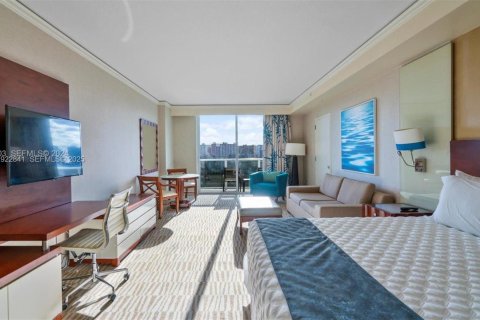 Copropriété à vendre à Sunny Isles Beach, Floride: 61.69 m2 № 1976884 - photo 3
