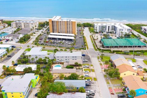 Commercial property in Cape Canaveral, Florida 164.99 sq.m. № 1744342 - photo 2