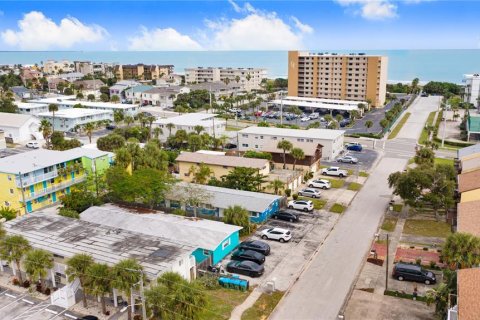 Commercial property in Cape Canaveral, Florida 164.99 sq.m. № 1744342 - photo 13