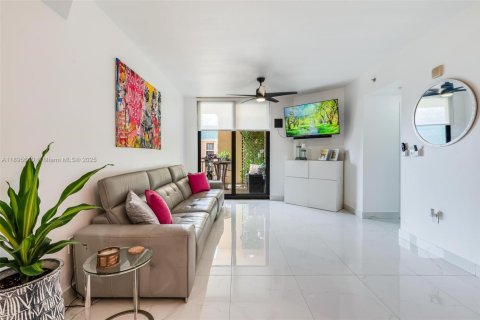 Copropriété à vendre à Fort Lauderdale, Floride: 2 chambres, 105.07 m2 № 1952024 - photo 3