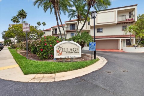 Townhouse in Clearwater, Florida 3 bedrooms, 191.56 sq.m. № 2111380 - photo 3