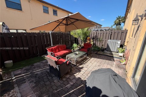 Touwnhouse à louer à Homestead, Floride: 3 chambres, 140.47 m2 № 2089649 - photo 11