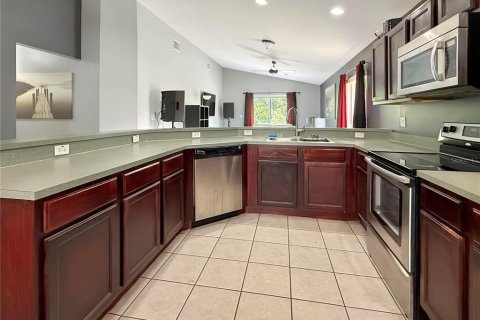 House in Kissimmee, Florida 3 bedrooms, 119.01 sq.m. № 1807341 - photo 10