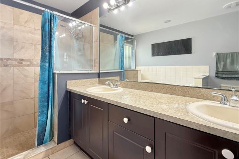 House in Kissimmee, Florida 3 bedrooms, 119.01 sq.m. № 1807341 - photo 14