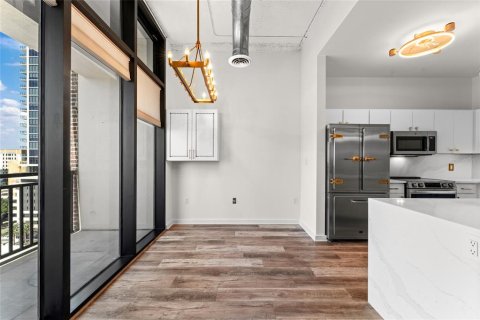 Condo in Saint Petersburg, Florida, 1 bedroom  № 2435109 - photo 8