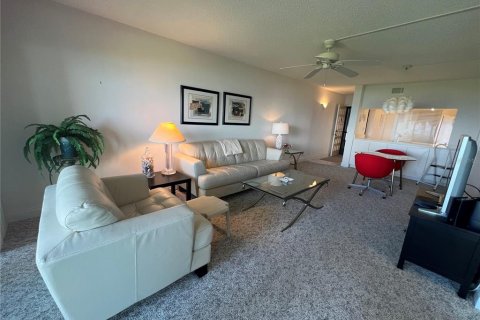 Condominio en alquiler en Saint Petersburg, Florida, 2 dormitorios, 82.68 m2 № 1832849 - foto 21