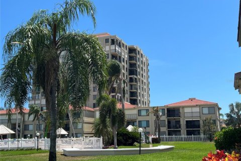 Condominio en alquiler en Saint Petersburg, Florida, 2 dormitorios, 82.68 m2 № 1832849 - foto 2