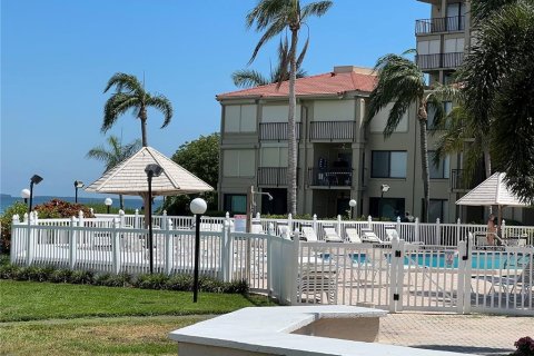Condominio en alquiler en Saint Petersburg, Florida, 2 dormitorios, 82.68 m2 № 1832849 - foto 26