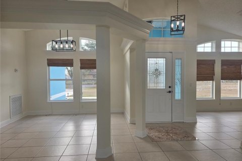 Villa ou maison à louer à Deltona, Floride: 4 chambres, 187.38 m2 № 2105939 - photo 5