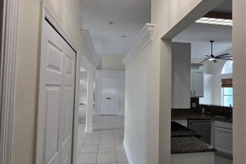 Villa ou maison à louer à Deltona, Floride: 4 chambres, 187.38 m2 № 2105939 - photo 25