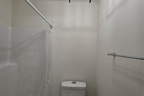 Villa ou maison à louer à Deltona, Floride: 4 chambres, 187.38 m2 № 2105939 - photo 23
