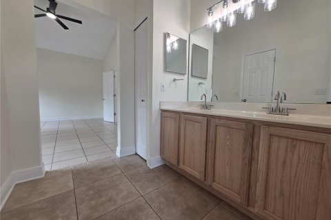 Villa ou maison à louer à Deltona, Floride: 4 chambres, 187.38 m2 № 2105939 - photo 20