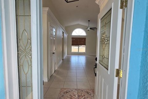 Villa ou maison à louer à Deltona, Floride: 4 chambres, 187.38 m2 № 2105939 - photo 4