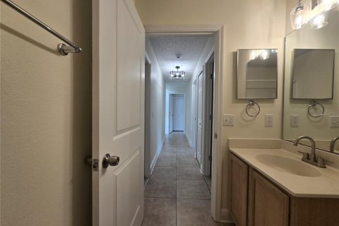 Villa ou maison à louer à Deltona, Floride: 4 chambres, 187.38 m2 № 2105939 - photo 17