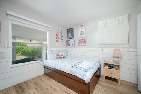 House in Cutler Bay, Florida 4 bedrooms, 156.91 sq.m. № 2044616 - photo 29