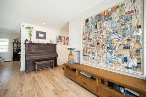 House in Cutler Bay, Florida 4 bedrooms, 156.91 sq.m. № 2044616 - photo 12