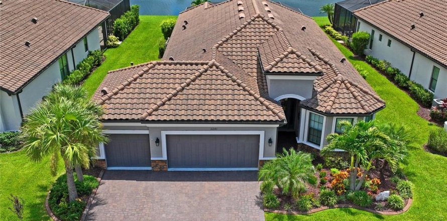 Villa ou maison à Odessa, Floride 3 chambres, 216.46 m2 № 1903053