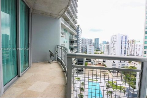 Copropriété à vendre à Miami, Floride: 1 pièce, 55.93 m2 № 2193990 - photo 11