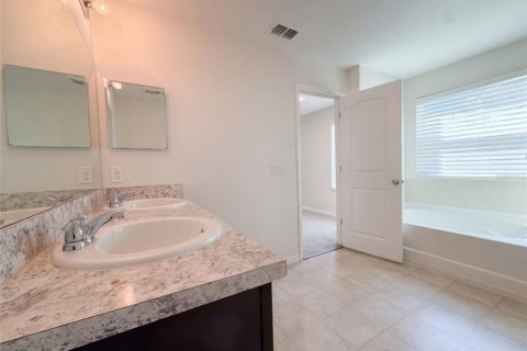 Villa ou maison à vendre à Gibsonton, Floride: 5 chambres, 335.56 m2 № 2403033 - photo 22