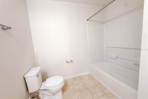 Villa ou maison à vendre à Gibsonton, Floride: 5 chambres, 335.56 m2 № 2403033 - photo 20