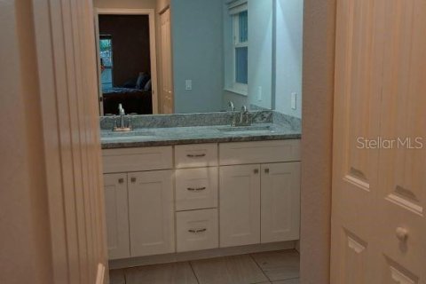 House in Lady Lake, Florida 4 bedrooms, 220.27 sq.m. № 2398704 - photo 29