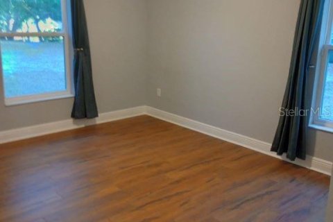 House in Lady Lake, Florida 4 bedrooms, 220.27 sq.m. № 2398704 - photo 21