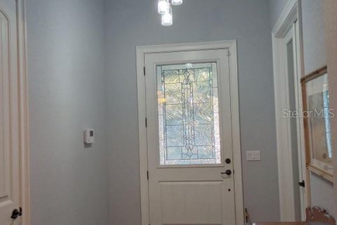 House in Lady Lake, Florida 4 bedrooms, 220.27 sq.m. № 2398704 - photo 2
