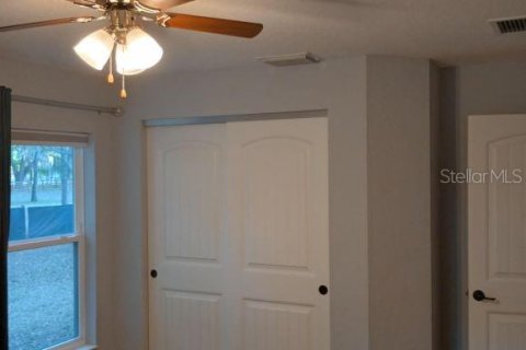 House in Lady Lake, Florida 4 bedrooms, 220.27 sq.m. № 2398704 - photo 22