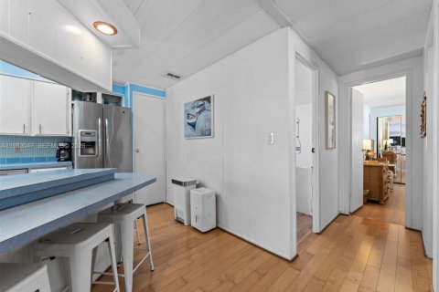 Apartamento en alquiler en Key Largo, Florida, 2 dormitorios, 115.94 m2 № 2080520 - foto 11