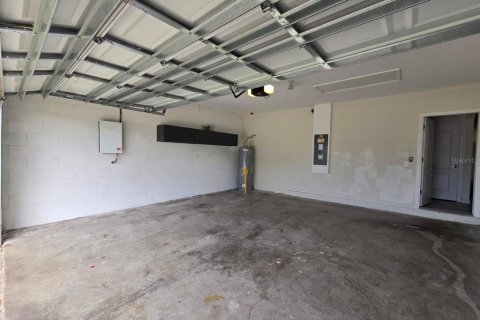 House in Kissimmee, Florida 3 bedrooms, 155.7 sq.m. № 2132872 - photo 10