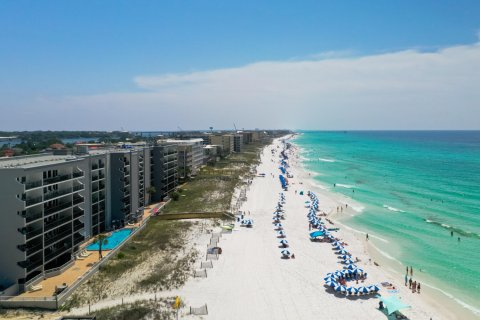 Condominio en venta en Fort Walton Beach, Florida, 1 dormitorio, 72.46 m2 № 561346 - foto 1