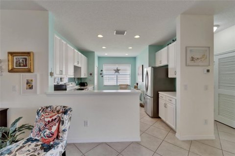 House in Wimauma, Florida 2 bedrooms, 119.94 sq.m. № 1639719 - photo 14
