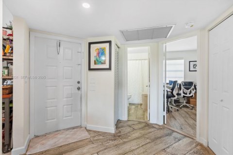 Townhouse in Homestead, Florida 2 bedrooms, 90.12 sq.m. № 1991616 - photo 13