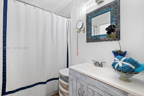 Townhouse in Homestead, Florida 2 bedrooms, 90.12 sq.m. № 1991616 - photo 26